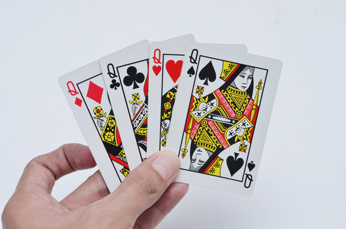 What Are the World’s Oldest Card Games? Play-Pig-(Card-Game)-Step-17-Version-2