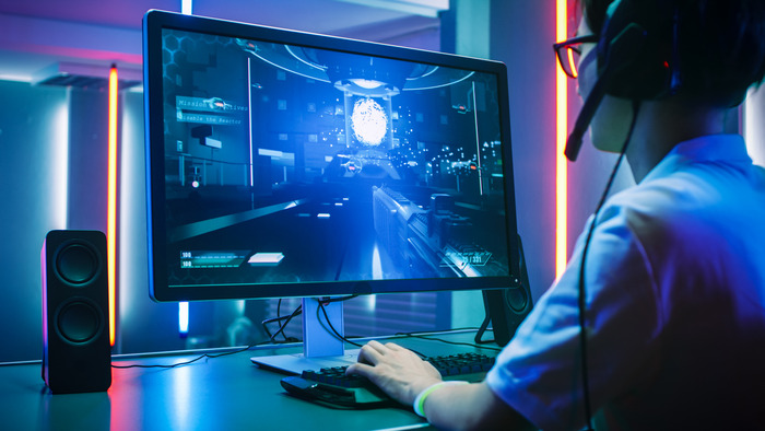 Exploring the Spectrum of Online Gaming R (1)